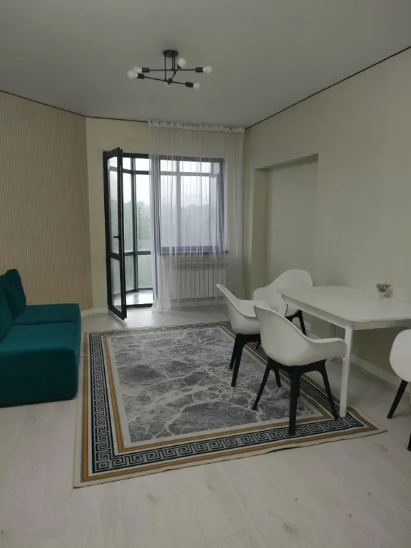 Квартира Евродвушка с хорошим видом на горы, парк в старом центре города — Алматы