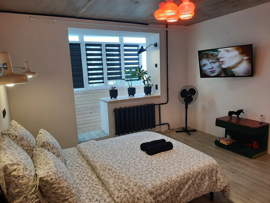 Просторная квартира со смарт-tv — аренда посуточно в Симферополь