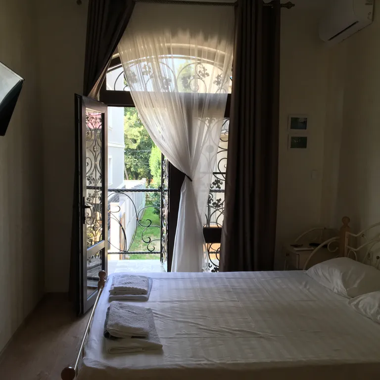 Квартира Двухспальный с одной кроватью с балконом — Сухум