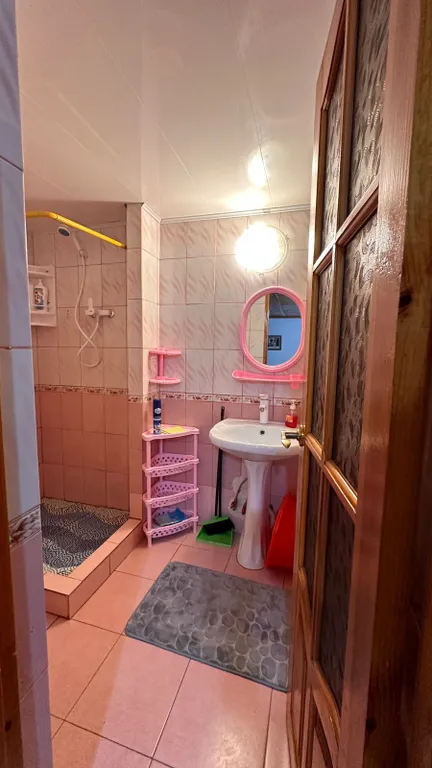 Большая благоустроенная комната с террасой