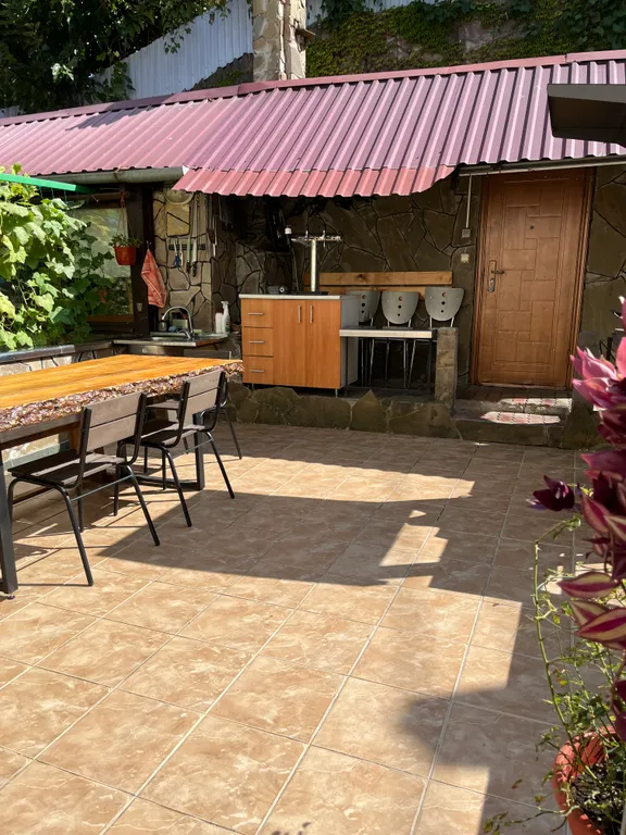 Коттедж Коттедж Уютная студия с бассейном и сауной — Адлер