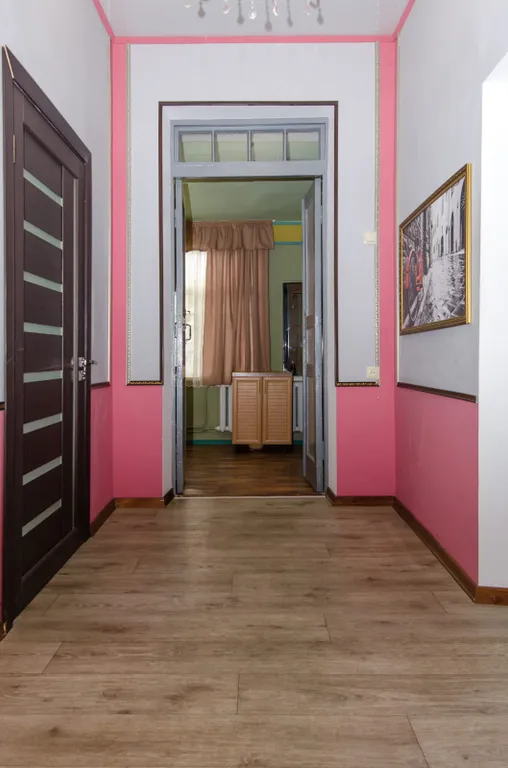 Дом в центре с отдельным двором