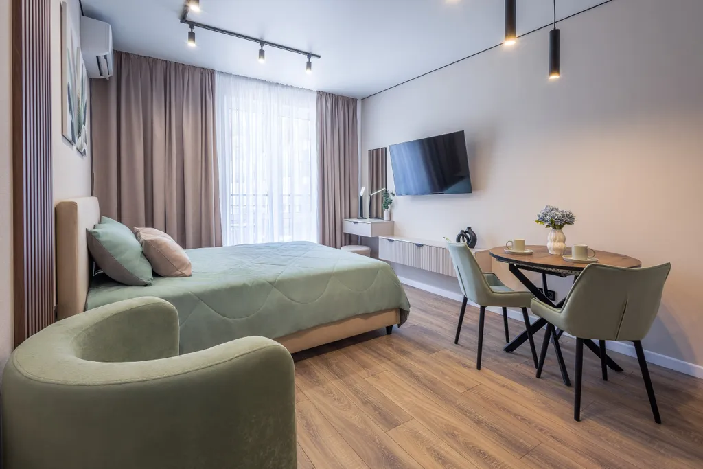 Студия с современным ремонтом в ЖК Летний