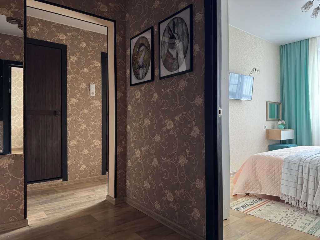 Семейная ретро квартира с видом на лес