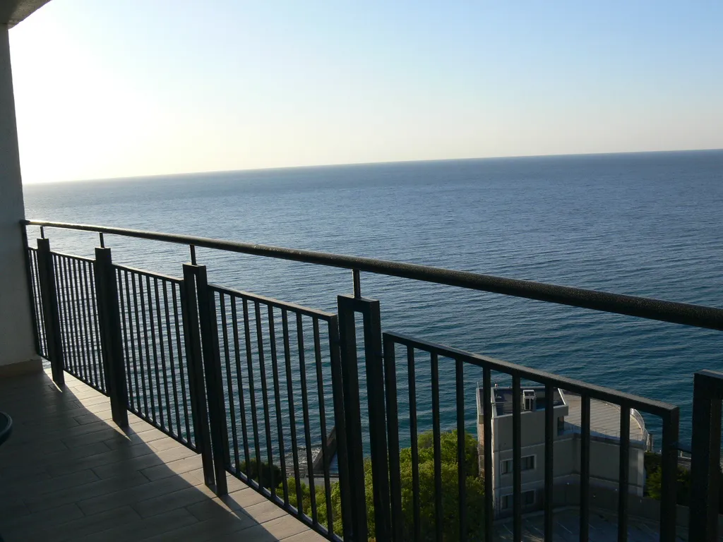 Квартира с видом на море