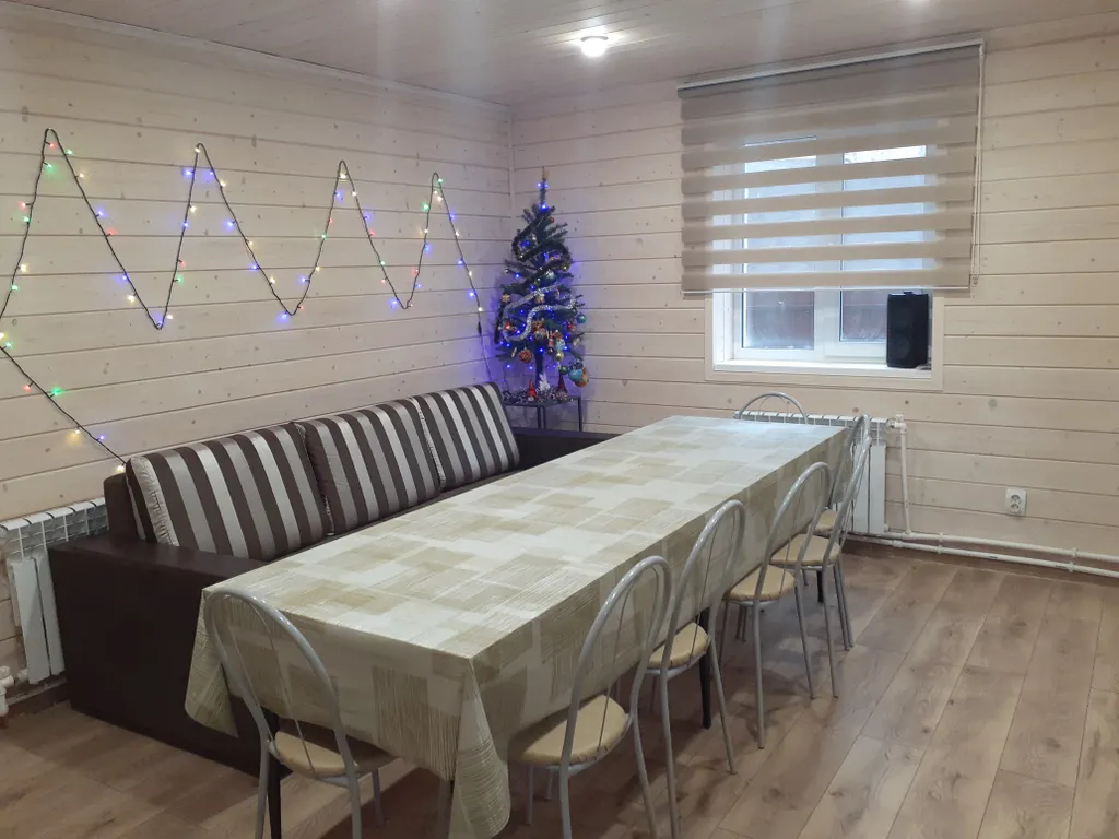 Коттедж Новый дом для большой компании — аренда посуточно в Волжский