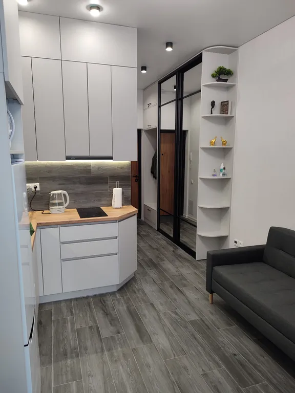 Квартира-студия у моря с видом на горы