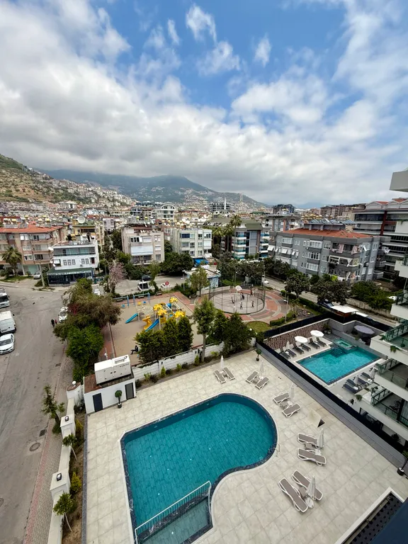 Уютная квартира с видом на горы, пляж Клеопатра