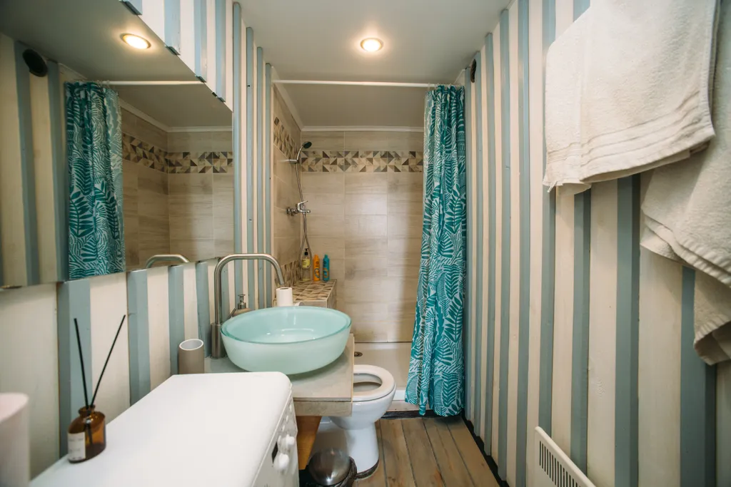 Вилла Ива с видом на воду