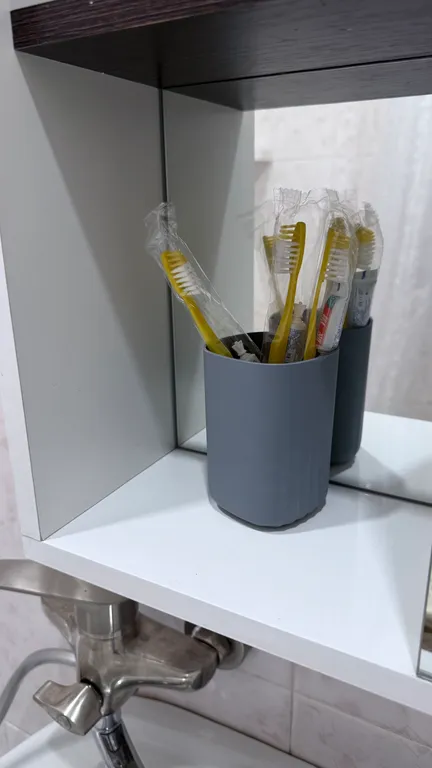 Квартира в живописном районе города.
Есть все отчётные документы.