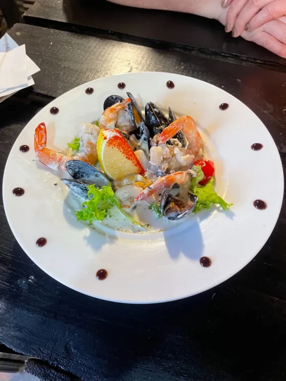 Атмосферные дома a-frame на берегу моря