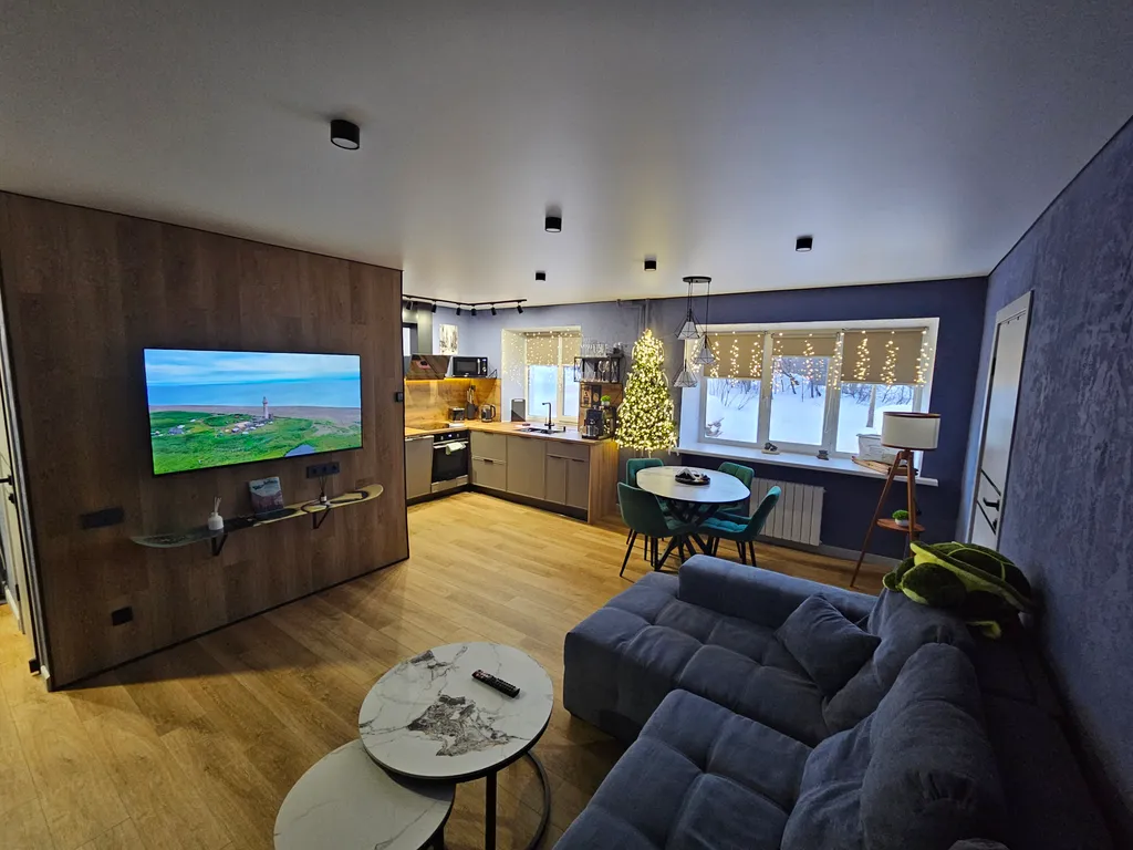 Новая 2-комнатная квартира в сердце Кировска у гостиницы Северная — аренда посуточно в Кировск