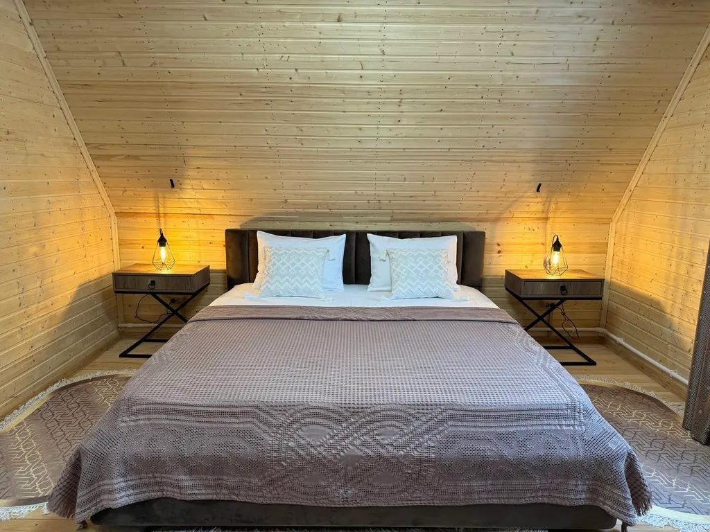 Уютный дом с детской площадкой