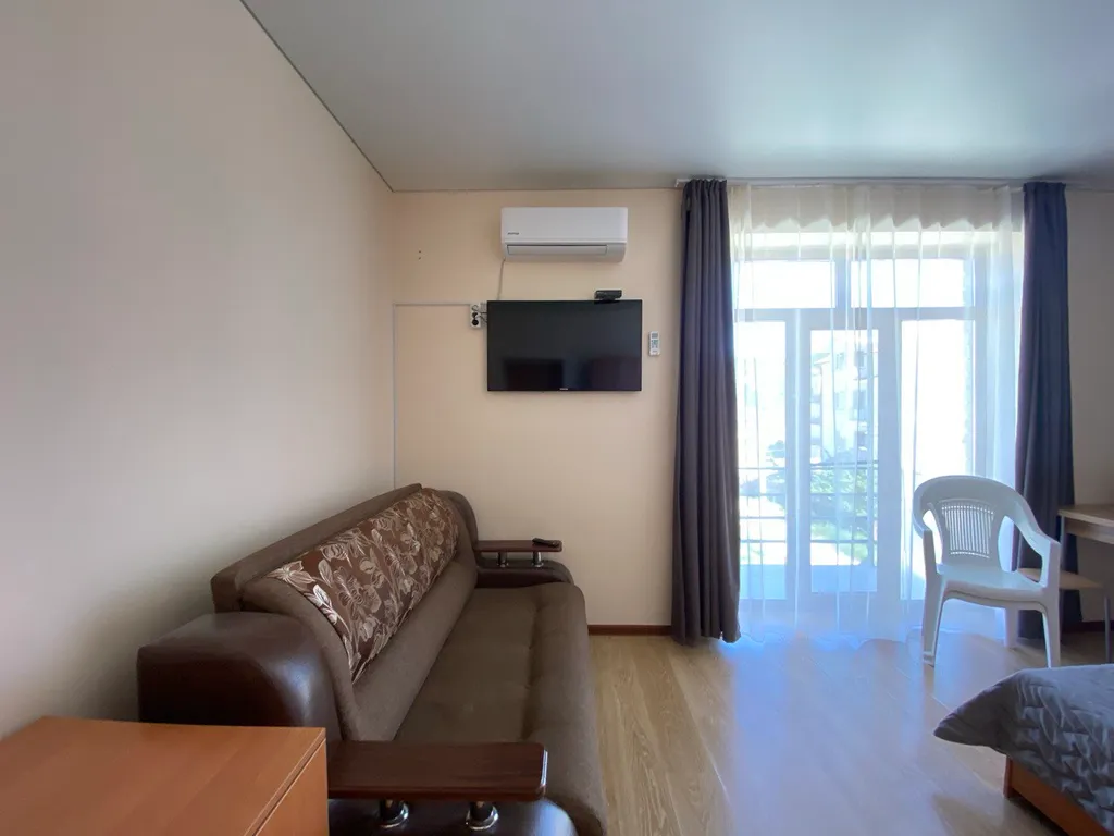 Квартира-студия с видом на горы