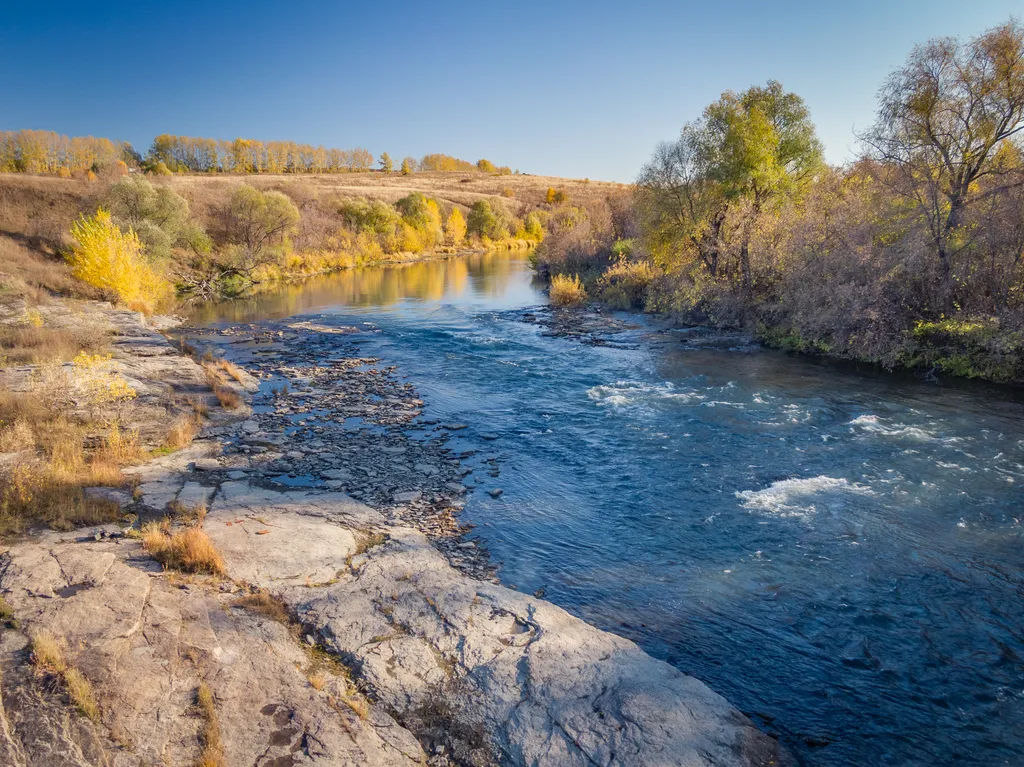 Дом у родника