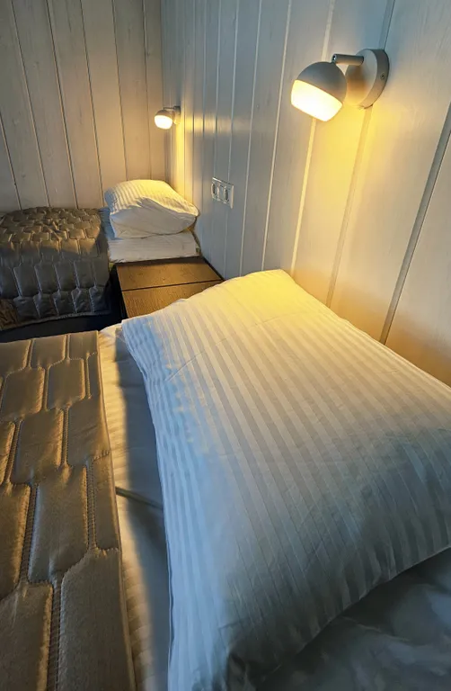 Далеко и надолго