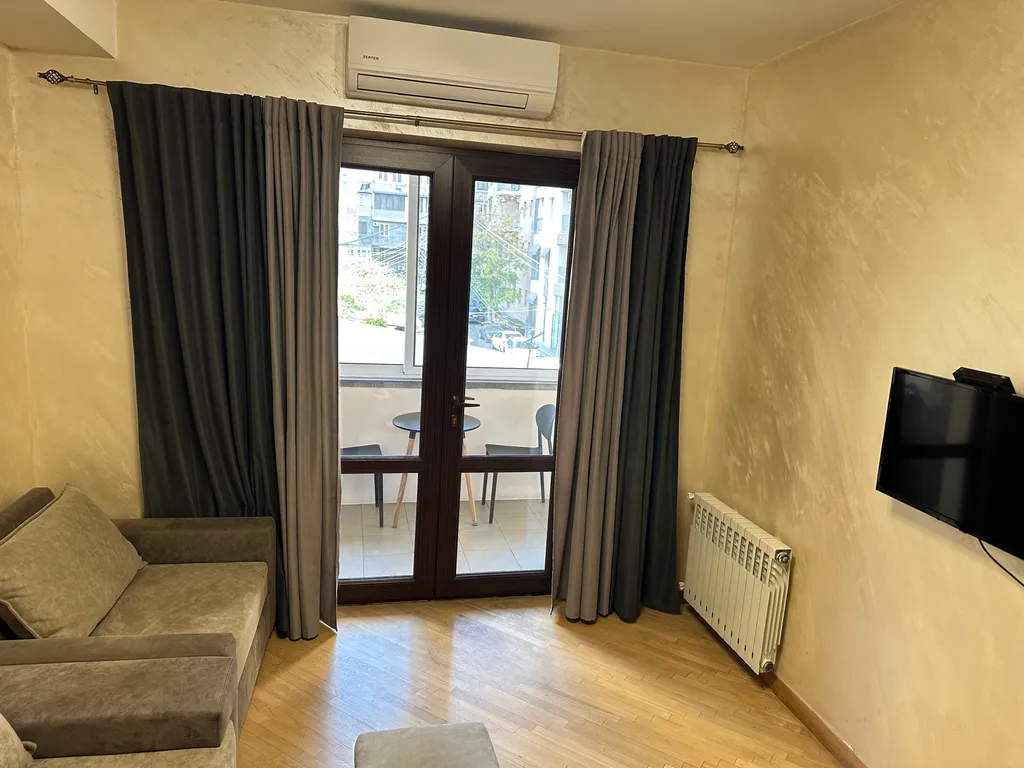 Комфортная квартира в центре — аренда посуточно в Ереван