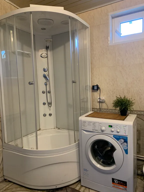 Дом на берегу озера