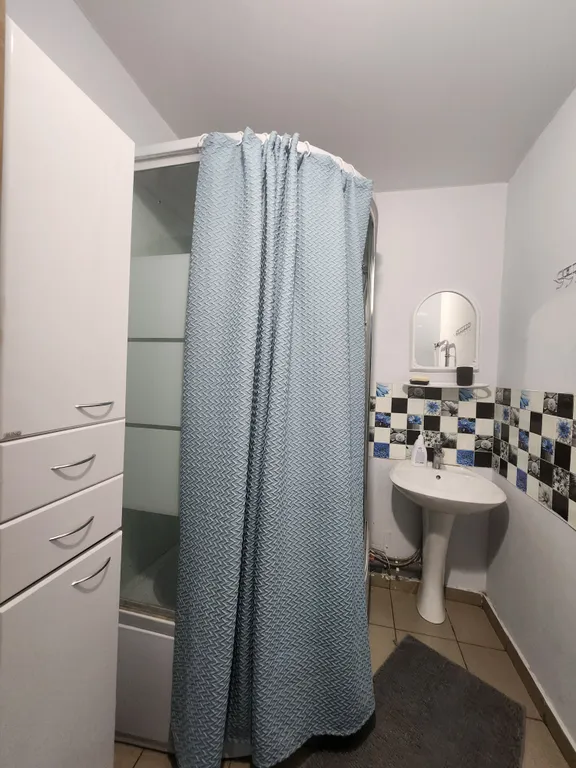 Двух комнатная квартира в лучшем районе Яблочного — аренда посуточно в Яблоновский