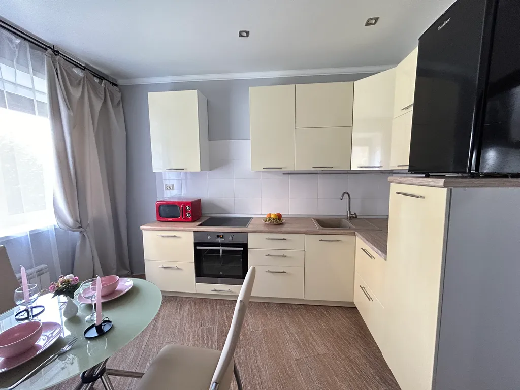 Светлая квартира у леса рядом с Волгой