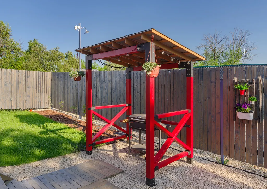 Иван-дача рядом с парком Кудыкина гора, дом Норди