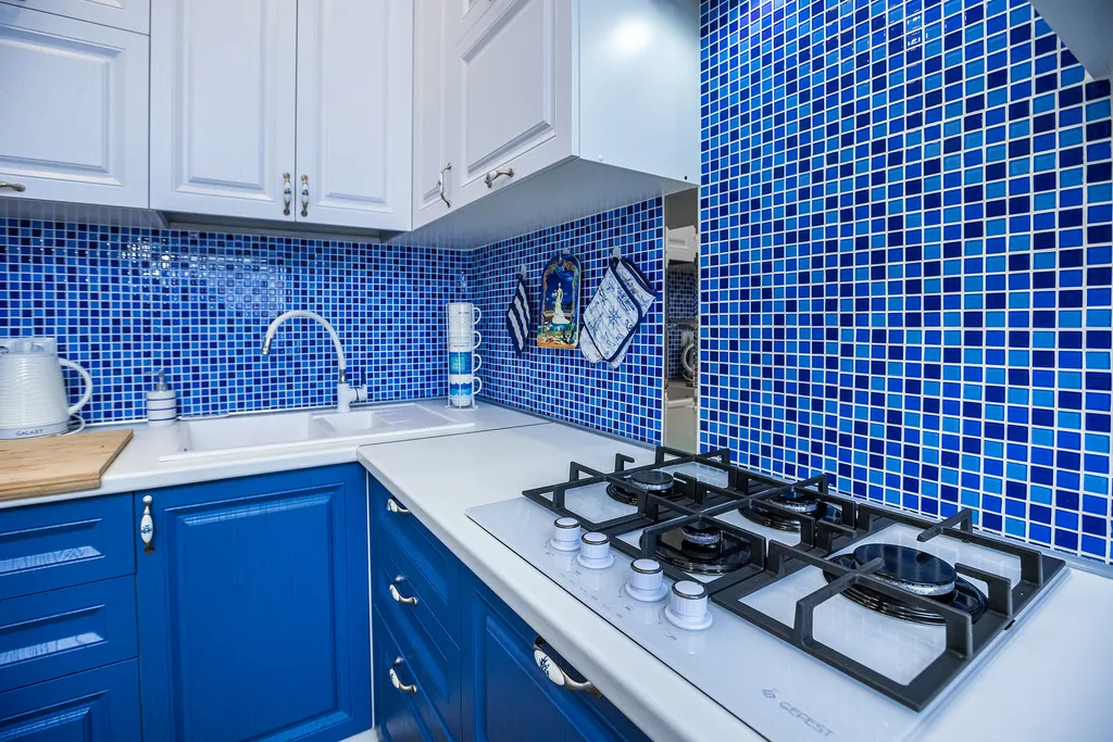 Большая евродвушка на берегу открытого моря