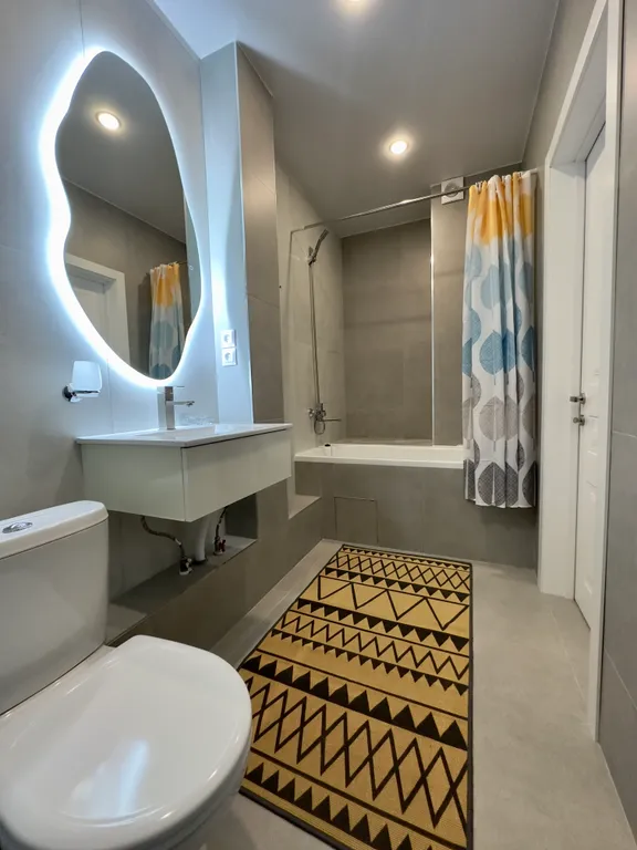 Современная евро-двушка в новом доме