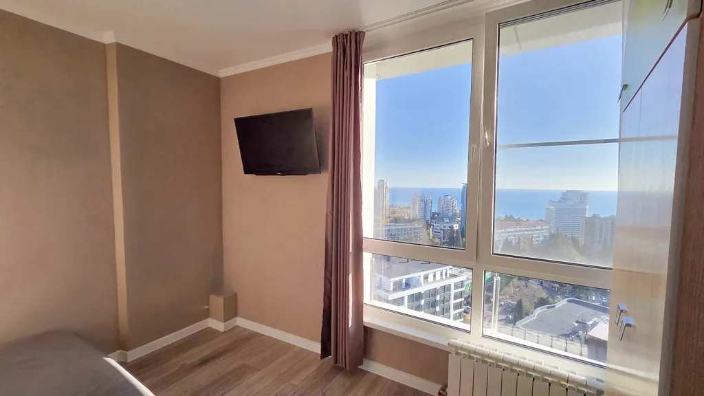 Большая двухуровневая квартира с шикарными видами на море и горы