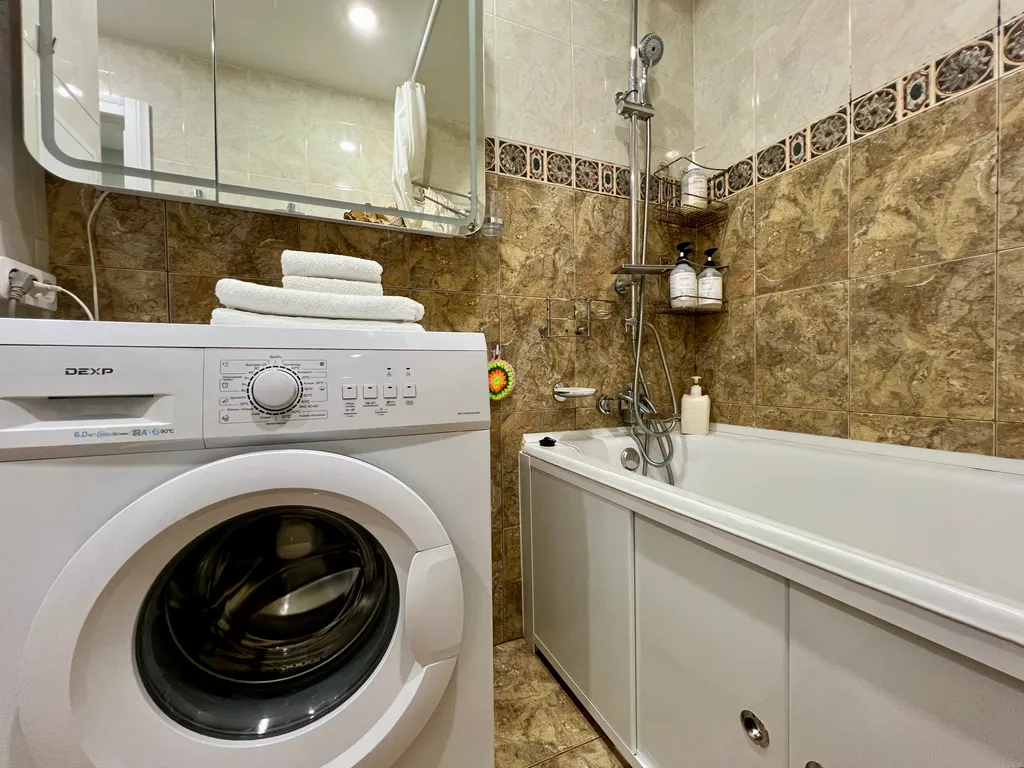 2 к.кв. в пяти минутах от Горного Воздуха не берем оплату за уборку