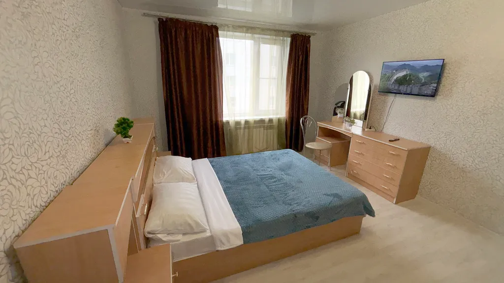 Светлая евро-двушка в Кошелeв парке. Для семьи или для работы.