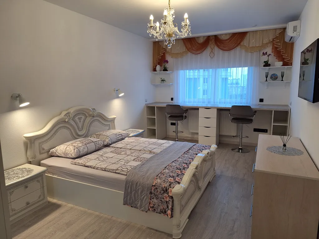 Квартира Квартира Уютная, светлая, с кондиционером в новом р-не с развитой инфраструктурой — Калининград