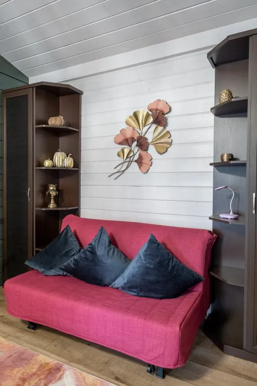 Цветочный домик с камином