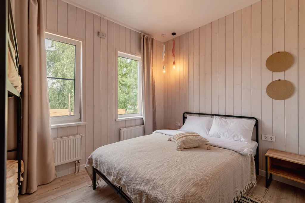 Skandi Белка загородный дом у пруда в подмосковье