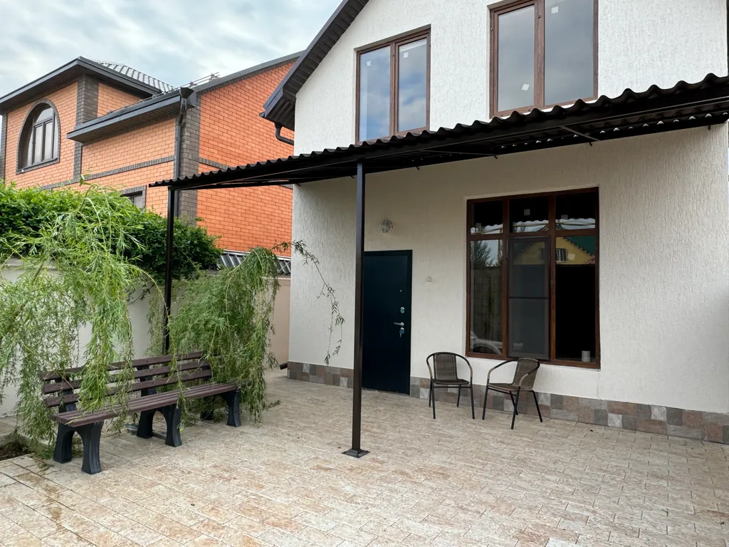 Уютный домик у моря