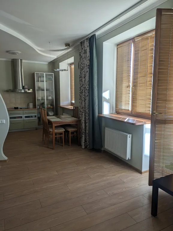 Квартира Просторная студия с видом на оперный театр — Екатеринбург