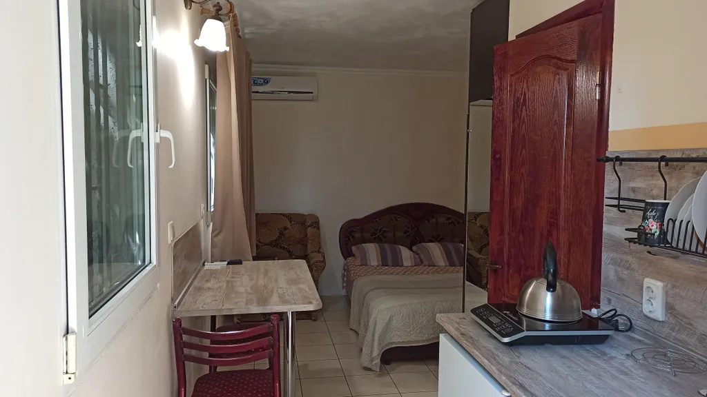 Квартира Стандартный люкс возле Набережной — аренда посуточно в Ялта