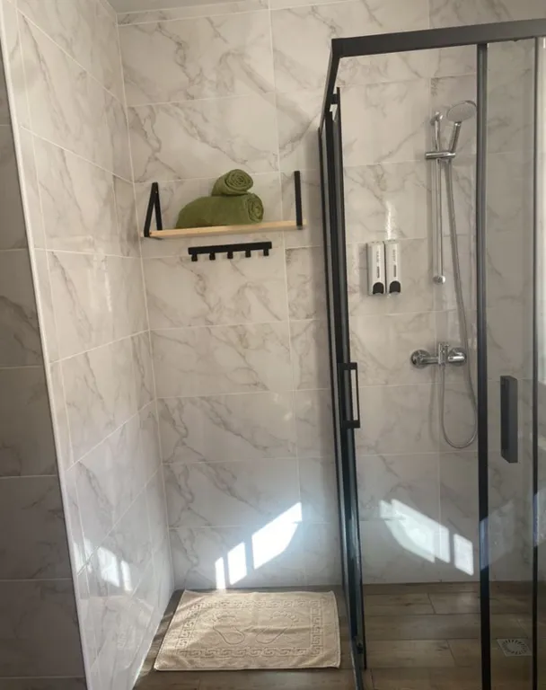 Комфортный дом в черте города КрасноярскНовый год цена за 6 гостей