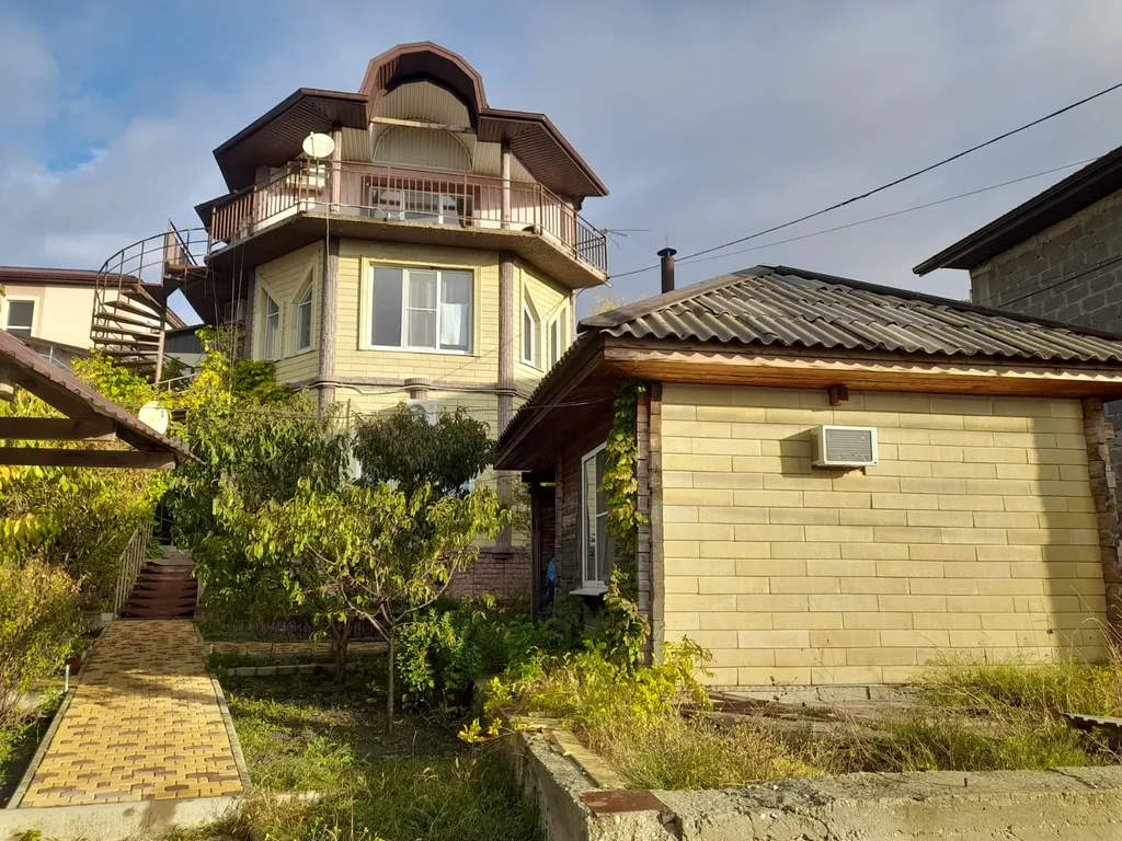 Квартира 2-комнатная Квартира — Геленджик