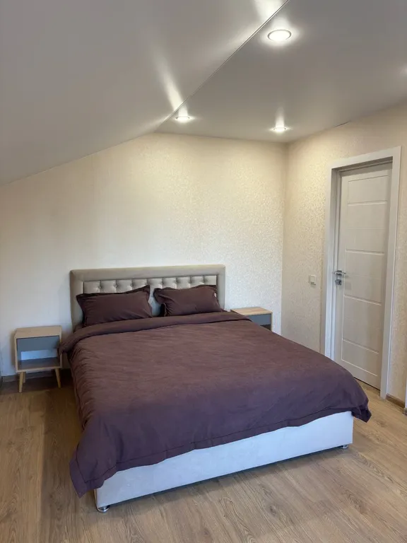 Современный коттедж на скале