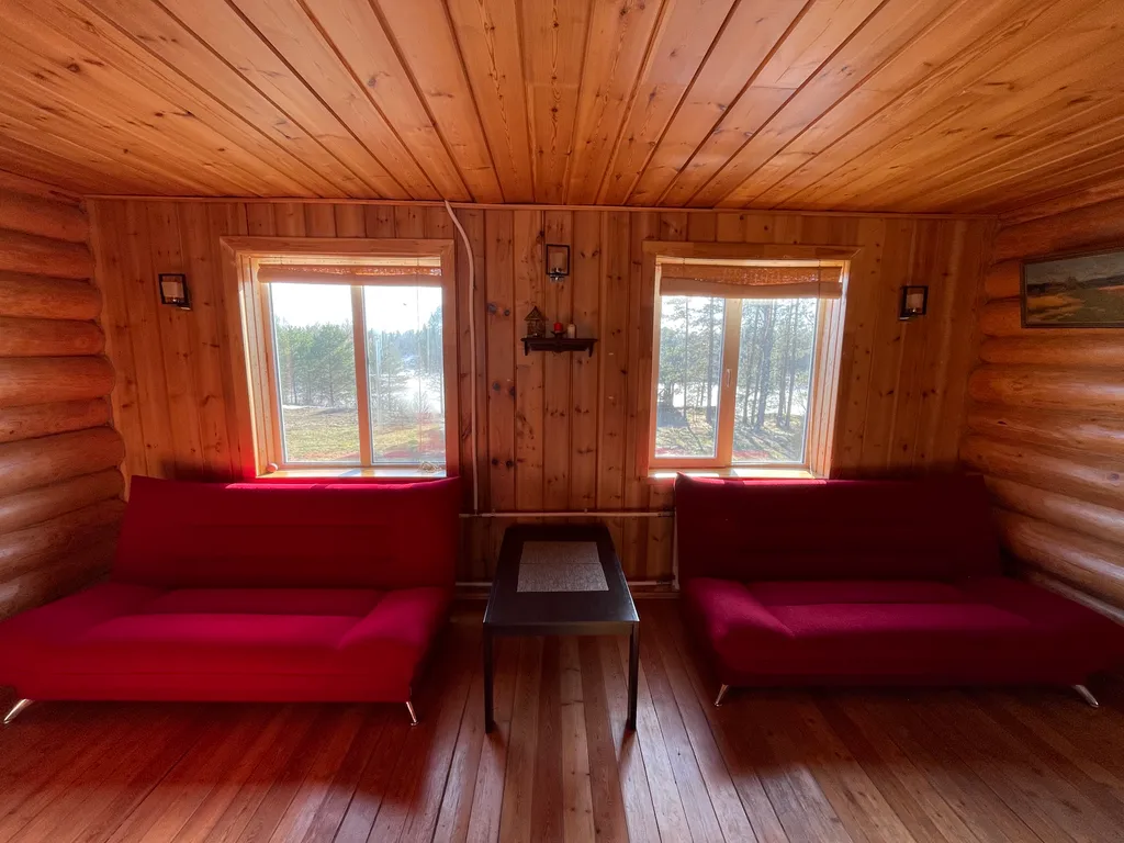 Коттедж на компанию