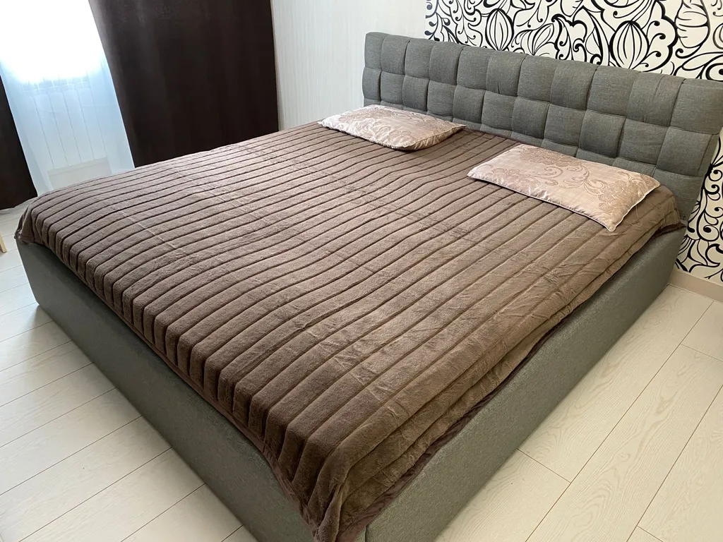 Уютная квартира с современным ремонтом в центре города — аренда посуточно в Таганрог