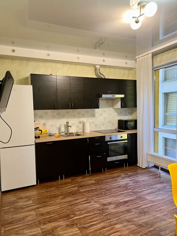 Большая семейная квартира с джакузи, двумя спальнями, кухней-гостиной