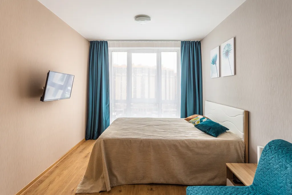 Студия у метро Парнас