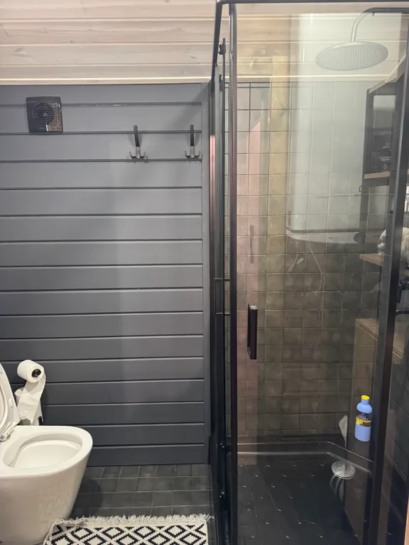 Коттедж Домик на поляне — Светлое