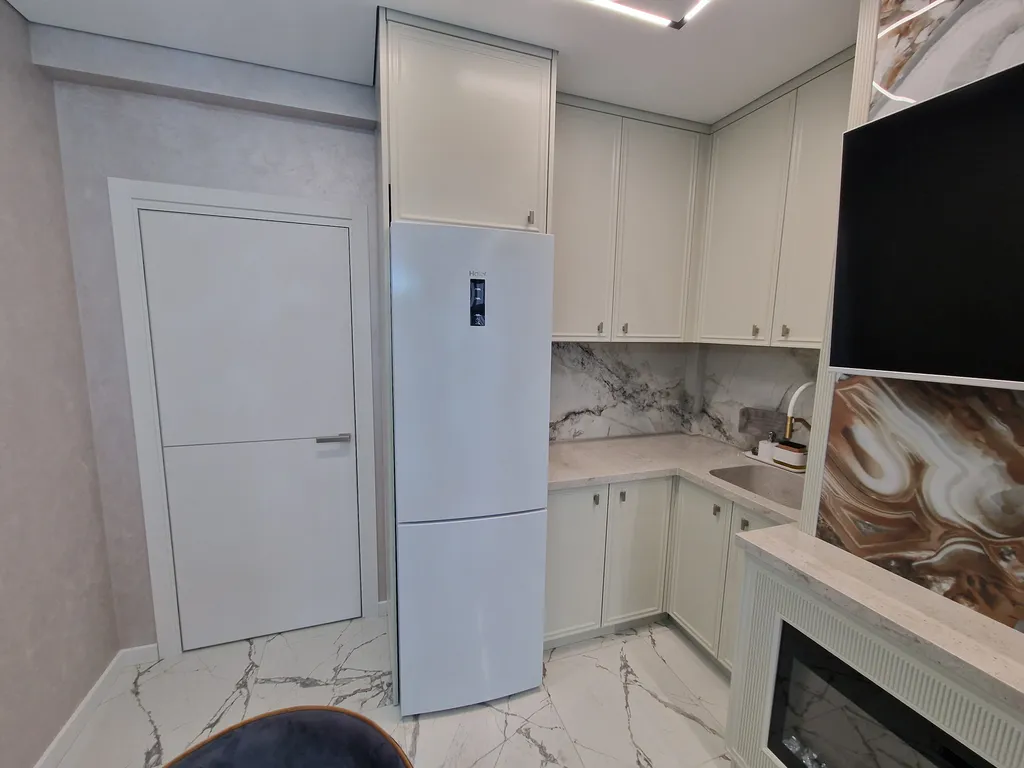 Квартира с ремонтом и видом на озеро Мойнаки