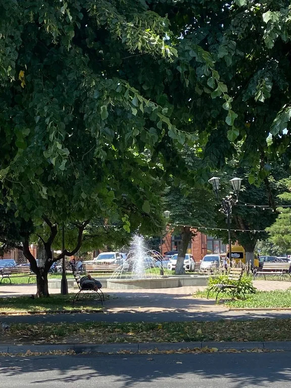 Уютная квартира в самом центре.
Есть все Отчётные документы