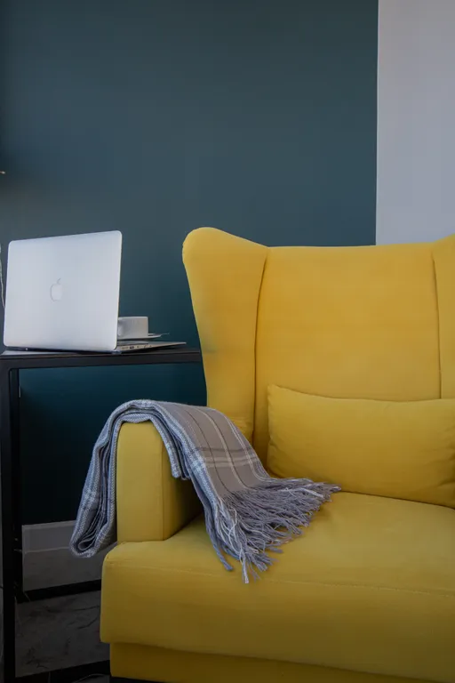 Студия в сердце города с видом на жд вокзал