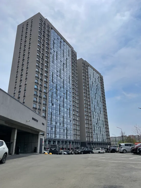 Студия в новом доме с видом на Золотой Рог