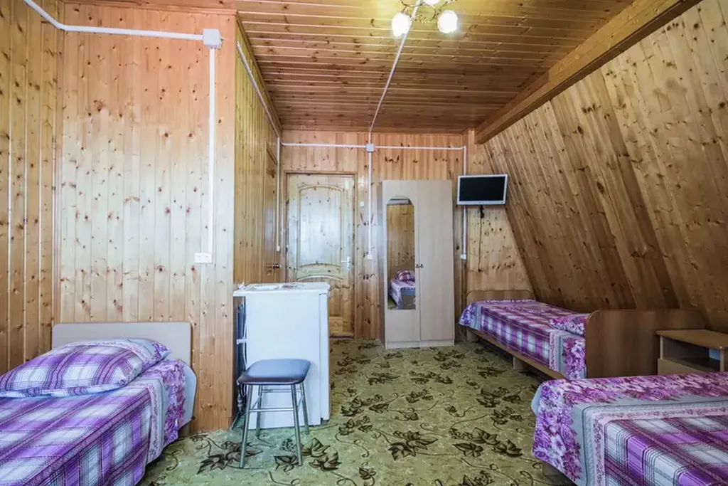 Квартира Комната — аренда посуточно в Лоо