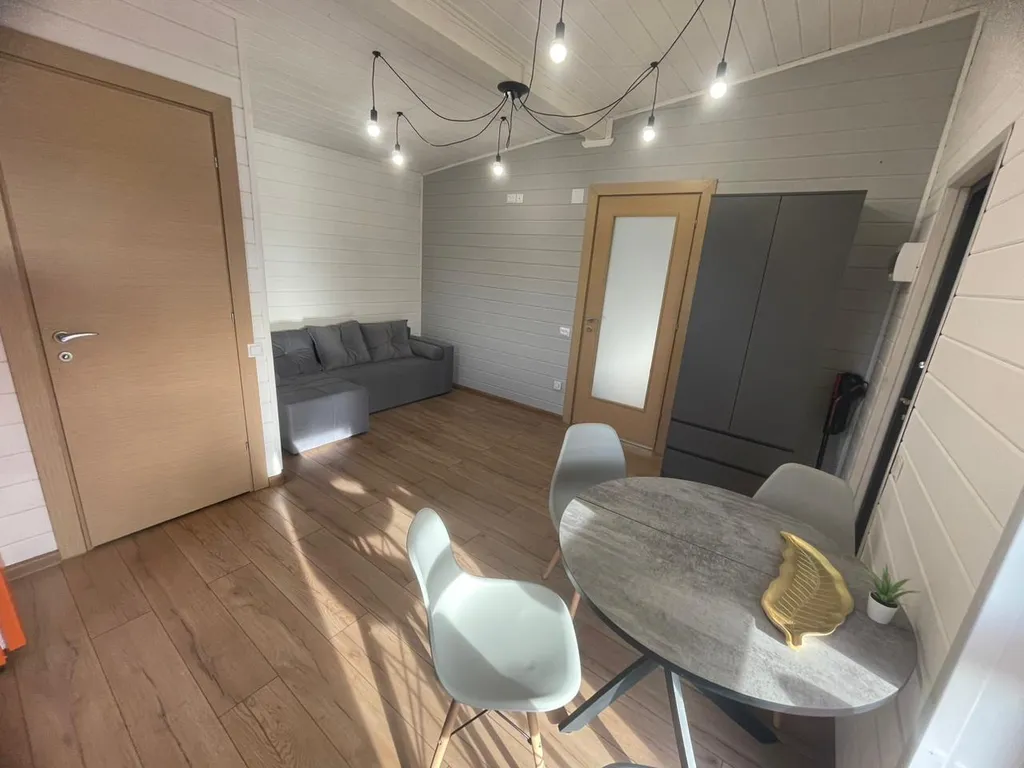 Дом у соснового леса